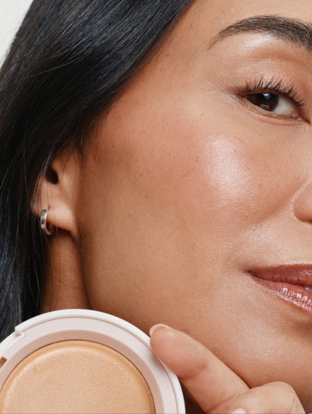 Ilia Soft Focus Finishing Powder Medium Translucent Clean Beauty Shine Pore Blur - Picture 7 of 14